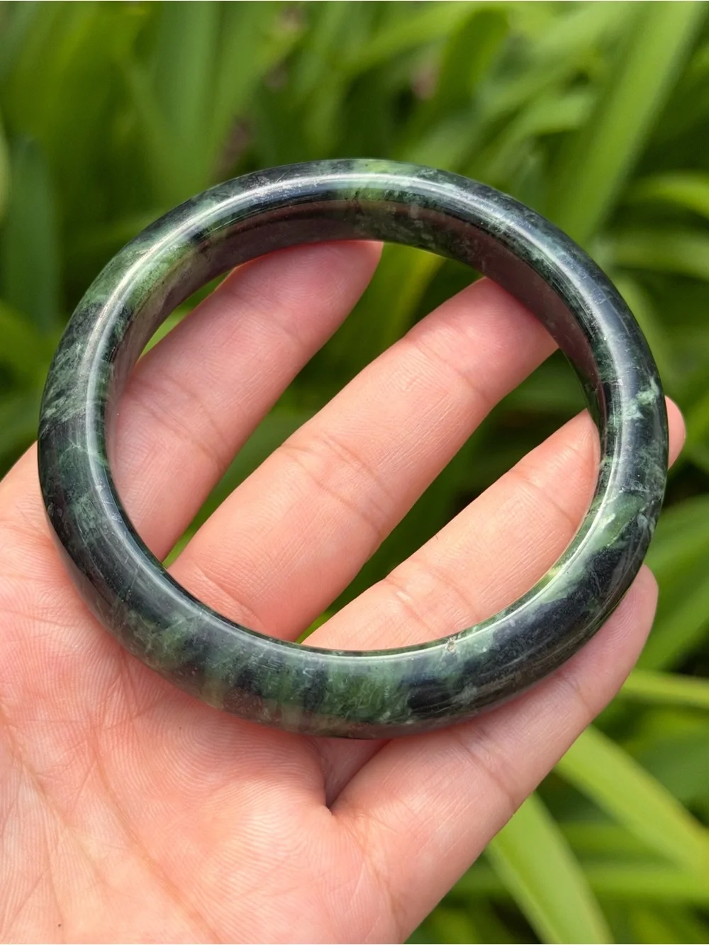 62mm inner diameter green xiuyu jade bangle 1748